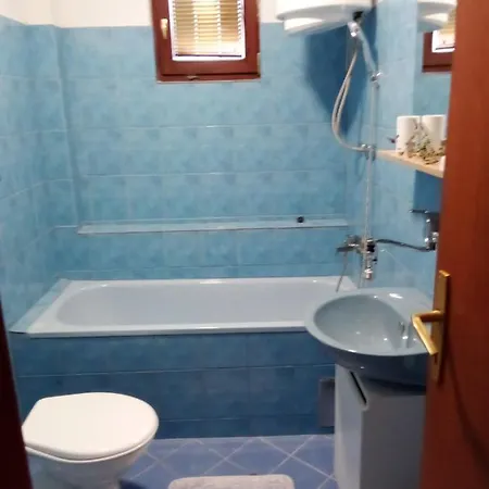Goga Apartment *